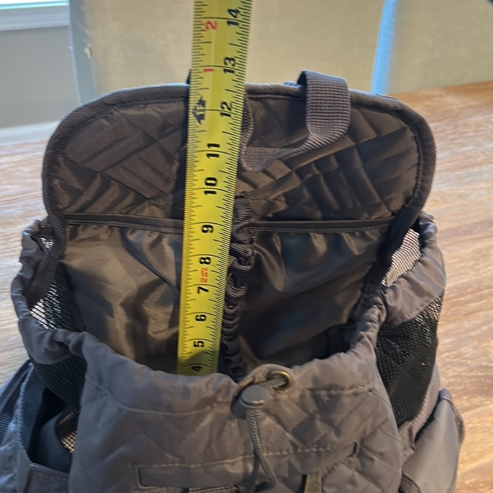 Small animal backpack carrier. Looks very clean - Picture 10 of 13